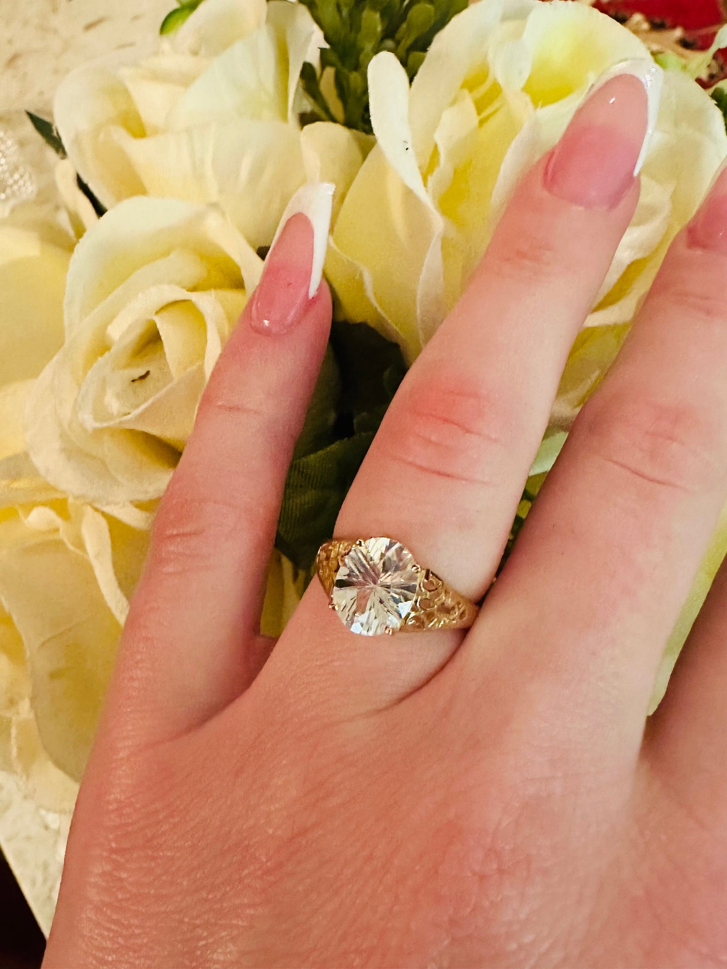 10kt yellow gold oval topaz vintage ring