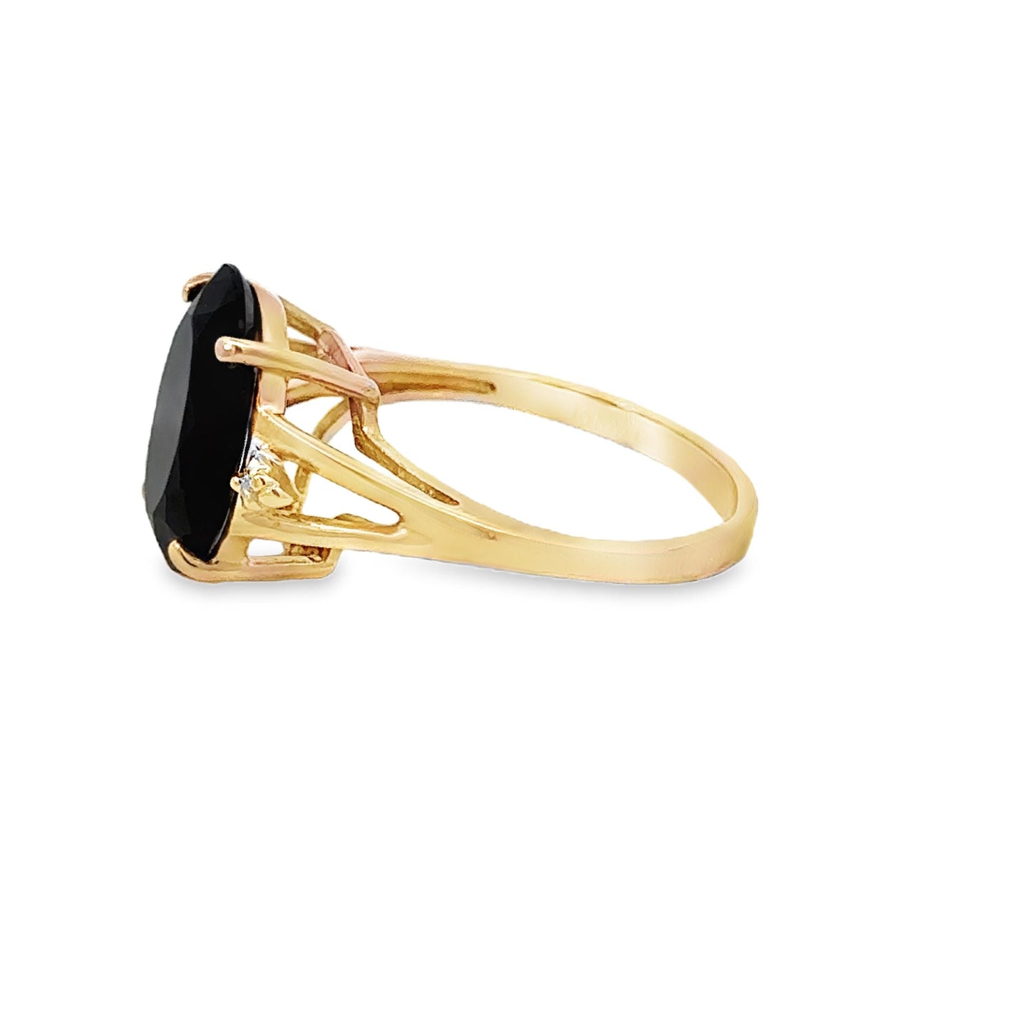 14KT yellow solid gold onyx and diamond vintage ring