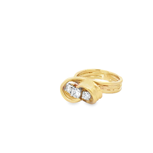 14kt yellow gold natural diamond vintage ring
