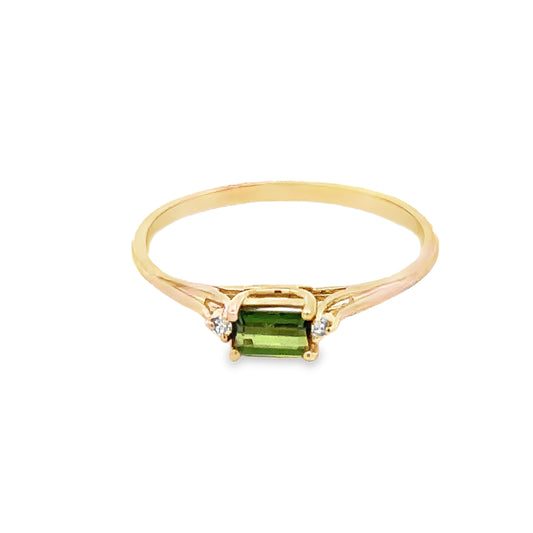 14kt yellow solid gold green tourmaline ring pre- owned