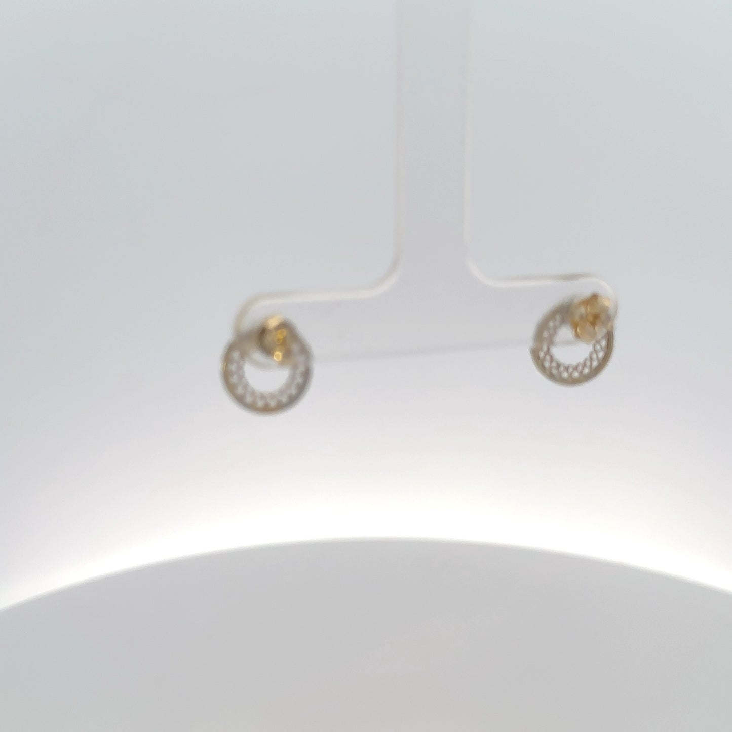 14kt yellow solid gold earrings vintage with pearl