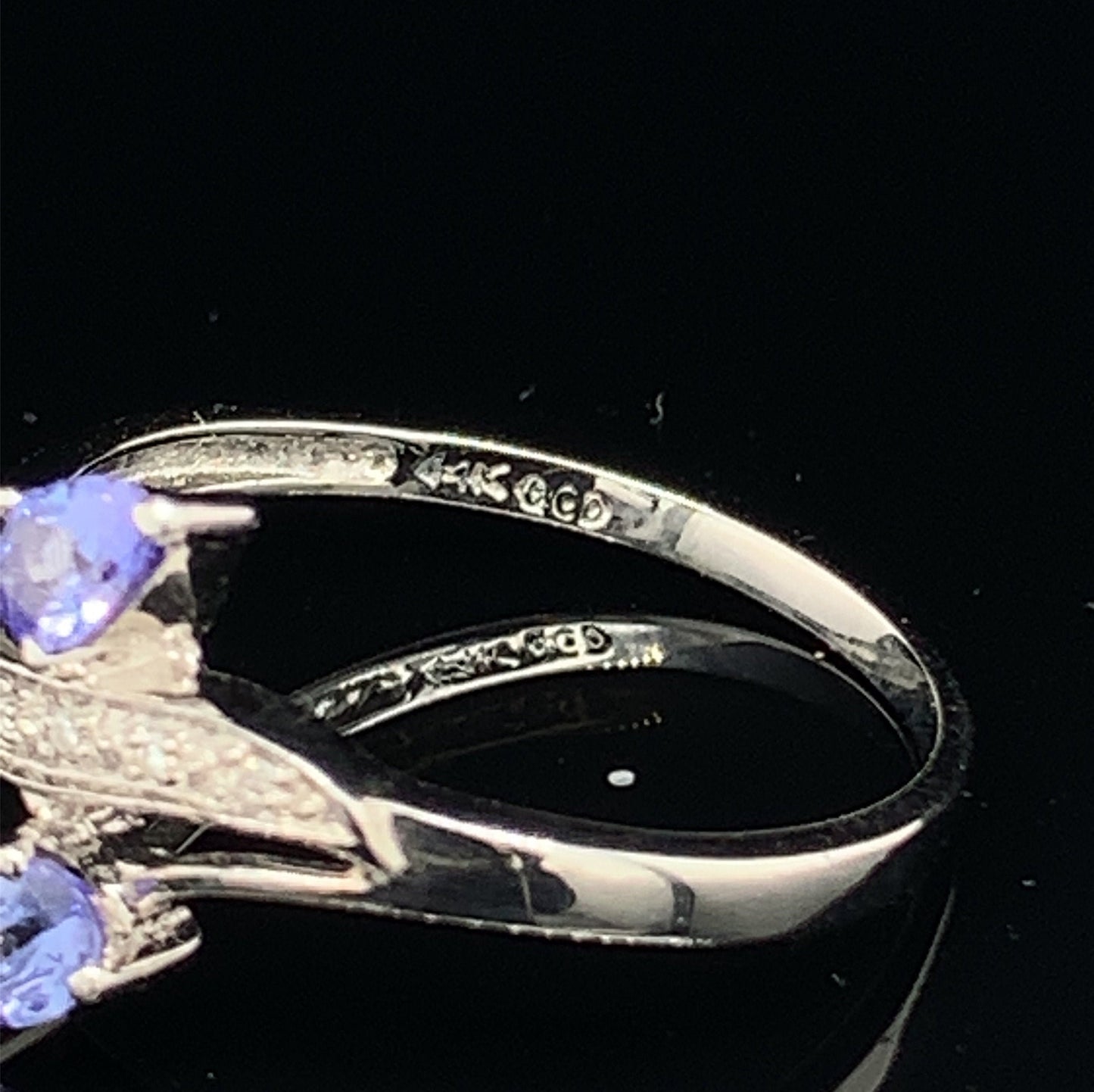 14kt White Gold Tanzanite Ring