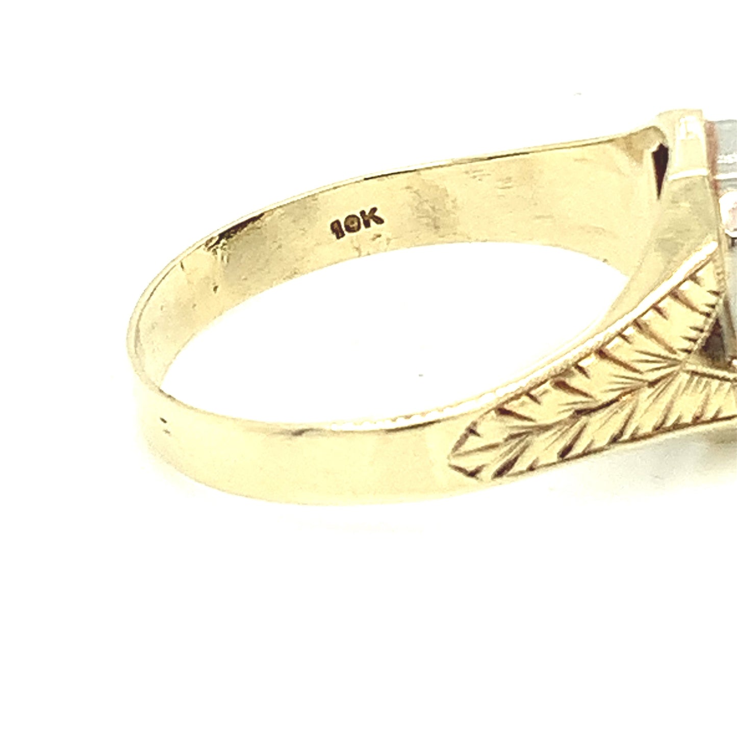 10KT Yellow Gold Ring Crest DCM