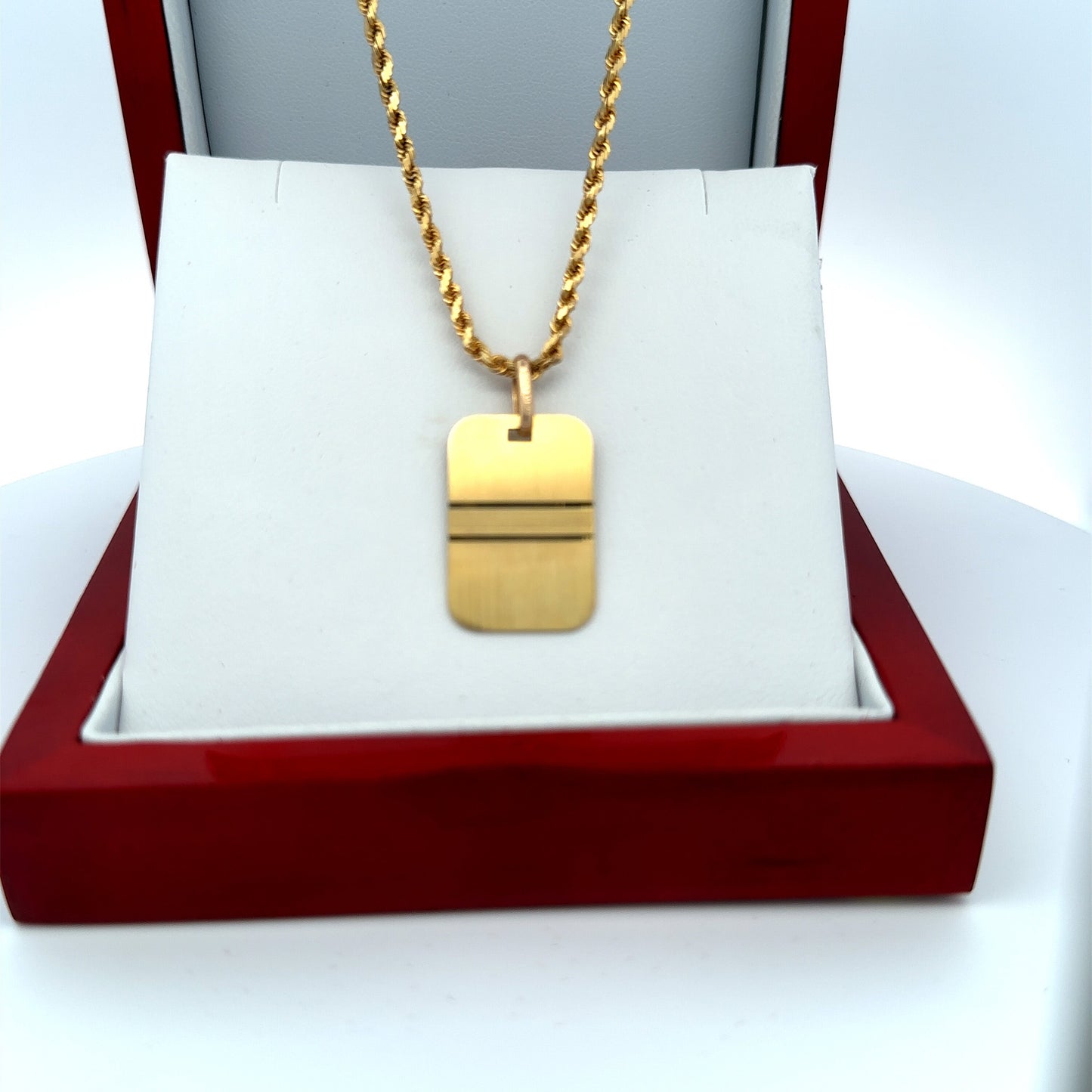 personalized engraved pendant 14kt yellow solid gold