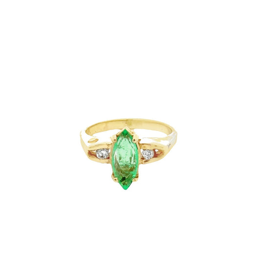 emerald and diamond vintage ring  14kt yellow gold